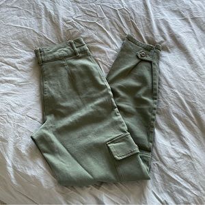Aritzia Wilfred Free Modern Cargo Pant